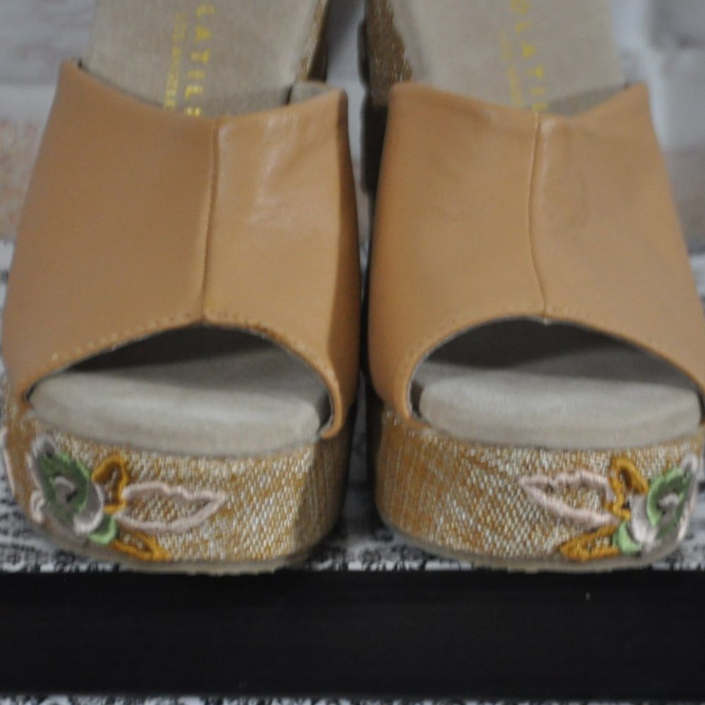 Very Volatile Tan Wedge Sandals with Peep-Toe Design - Picture 2 of 9